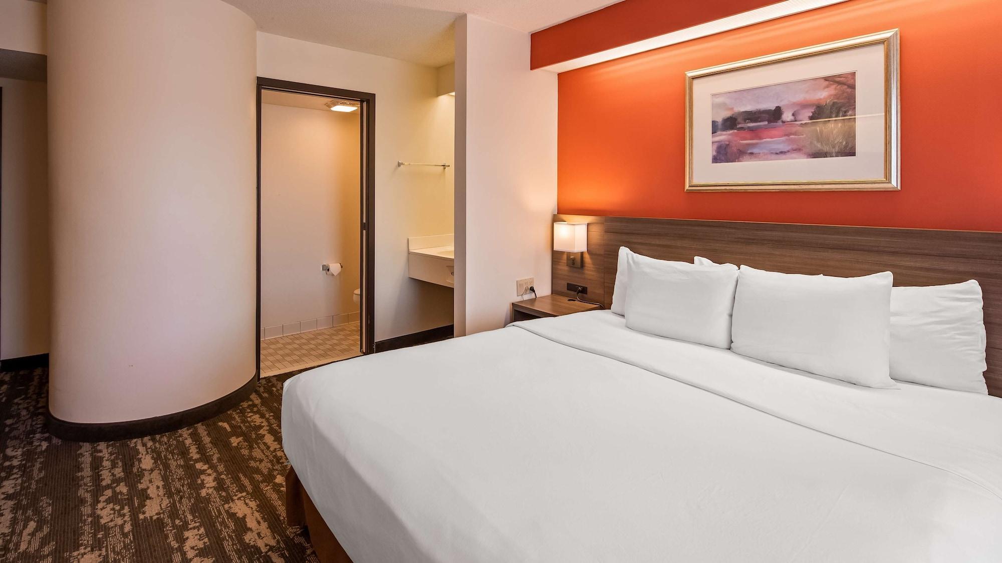 Charlevoix Inn & Suites Surestay Collection By Best Western 외부 사진
