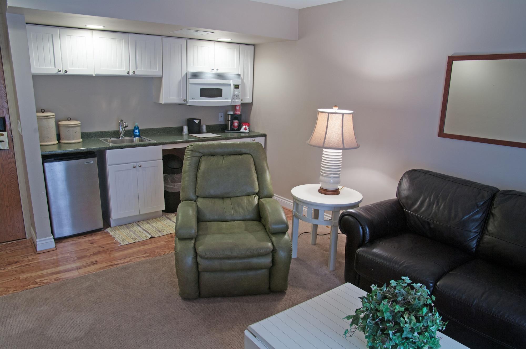Charlevoix Inn & Suites Surestay Collection By Best Western 외부 사진
