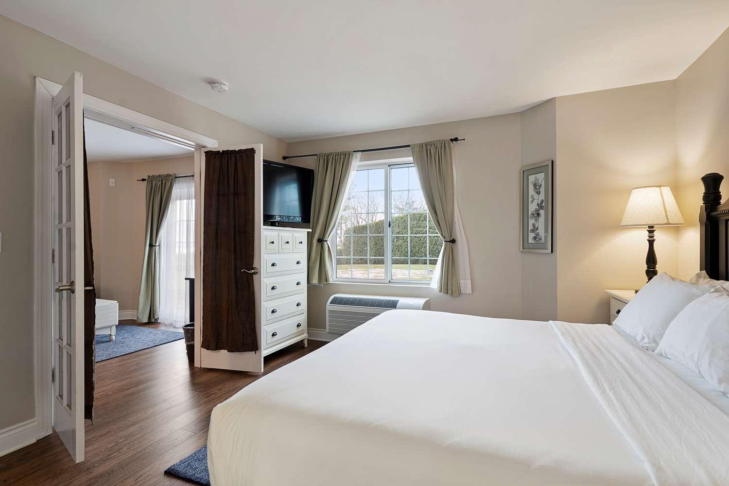 Charlevoix Inn & Suites Surestay Collection By Best Western 외부 사진